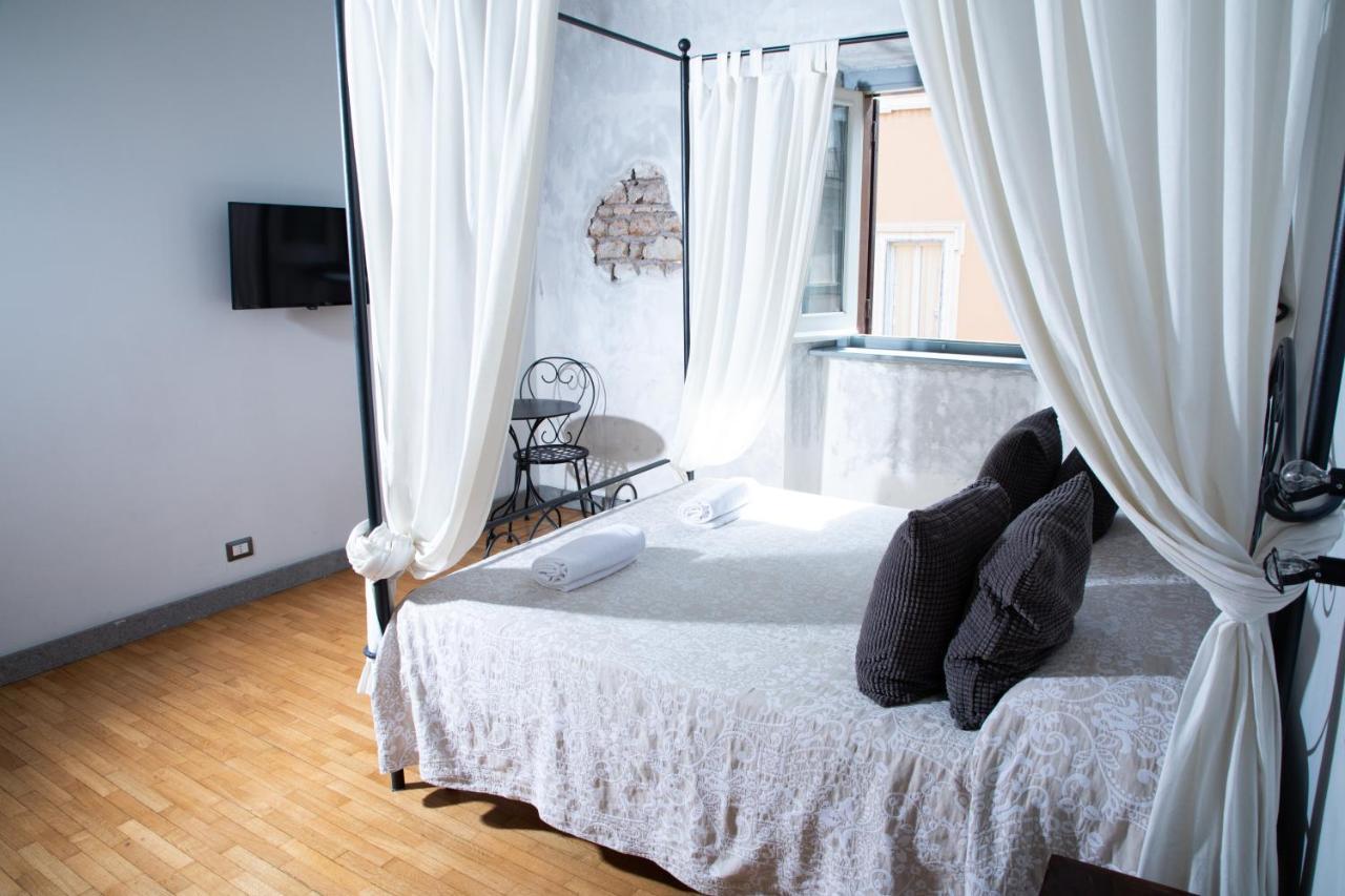 Piazza Del Popolo Rooms โรม ภายนอก รูปภาพ